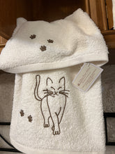 Carica l'immagine nel visualizzatore di Gallery, Coppie asciugamani in spugna ricamate