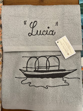 Carica l'immagine nel visualizzatore di Gallery, Coppie asciugamani in spugna ricamate