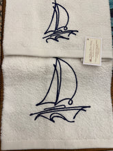 Carica l'immagine nel visualizzatore di Gallery, Coppie asciugamani in spugna ricamate
