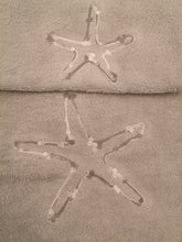 Carica l'immagine nel visualizzatore di Gallery, Coppie asciugamani in spugna ricamate