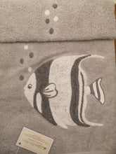 Carica l'immagine nel visualizzatore di Gallery, Coppie asciugamani in spugna ricamate