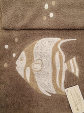 Carica l'immagine nel visualizzatore di Gallery, Coppie asciugamani in spugna ricamate