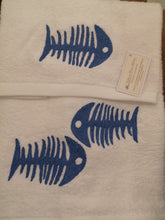 Carica l'immagine nel visualizzatore di Gallery, Coppie asciugamani in spugna ricamate