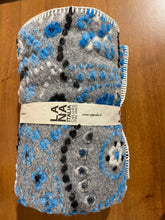 Carica l'immagine nel visualizzatore di Gallery, Coperte Lana 100% italiana