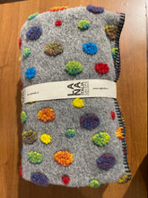 Carica l'immagine nel visualizzatore di Gallery, Coperte Lana 100% italiana