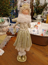 Carica l'immagine nel visualizzatore di Gallery, Angeli artigianali
