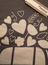 Carica l&#39;immagine nel visualizzatore di Gallery, Parure copripiumino con applicazioni 100% cotone
