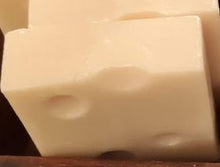 Carica l&#39;immagine nel visualizzatore di Gallery, Sapone naturale in varie forme

