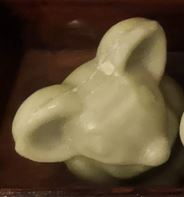 Carica l&#39;immagine nel visualizzatore di Gallery, Sapone naturale in varie forme
